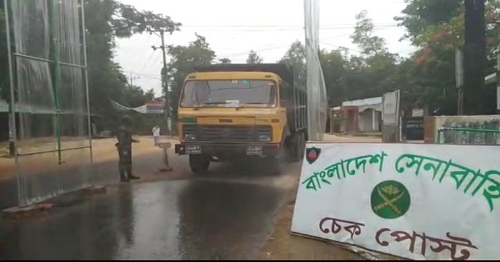 রোহিঙ্গা শিবির লকডাউনে কঠোর অবস্থানে সেনাবাহিনী