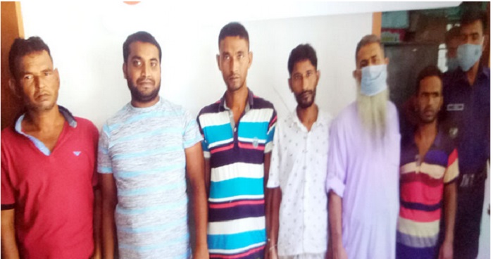 সোনাতলায় বিভিন্ন মামলায় সাজাপ্রাপ্ত আসামীসহ ৬ জন গ্রেফতার সোনাতলায় বিভিন্ন মামলায় সাজাপ্রাপ্ত আসামীসহ ৬ জন গ্রেফতার