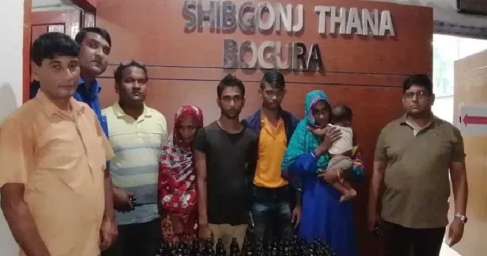 শিবগঞ্জে ফেন্সিডিল নারী মাদক ব্যবসায়ী সহ আটক ৪ জন শিবগঞ্জে ফেন্সিডিল নারী মাদক ব্যবসায়ী সহ আটক ৪ জন
