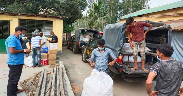 বগুড়ায় নকল সিগারেটের ৬৯ হাজার লেভেল-প্যাকেট জব্দ