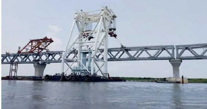 পদ্মা সেতু রেল সংযোগ: চীন থেকে এলো স্টিল গার্ডারের প্রথম চালান পদ্মা সেতু রেল সংযোগ: চীন থেকে এলো স্টিল গার্ডারের প্রথম চালান