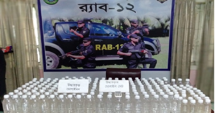 বগুড়ার গালাপট্টি থেকে চোলাই মদসহ গ্রেফতার ১ বগুড়ার গালাপট্টি থেকে চোলাই মদসহ গ্রেফতার ১