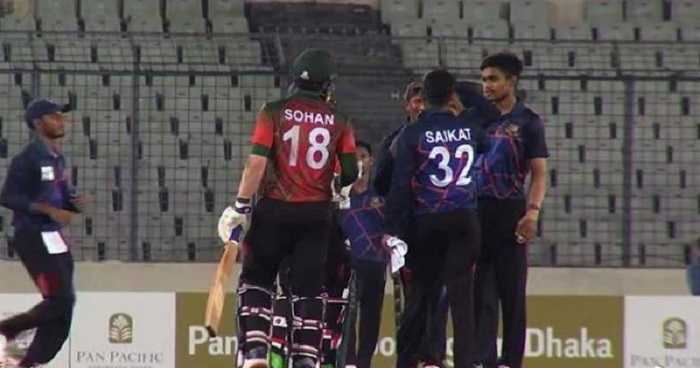 মাহমুদুল্লাহ’দের জয়ে জমে উঠলো প্রেসিডেন্টস কাপ মাহমুদুল্লাহ’দের জয়ে জমে উঠলো প্রেসিডেন্টস কাপ