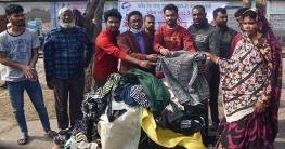 বগুড়ার সান্তাহারে শীতবস্ত্র বিতরণ বগুড়ার সান্তাহারে শীতবস্ত্র বিতরণ