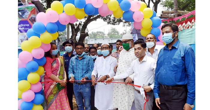 শেরপুরে শ্রেষ্ঠ খামারিদের মাঝে পুরস্কার বিতরণ