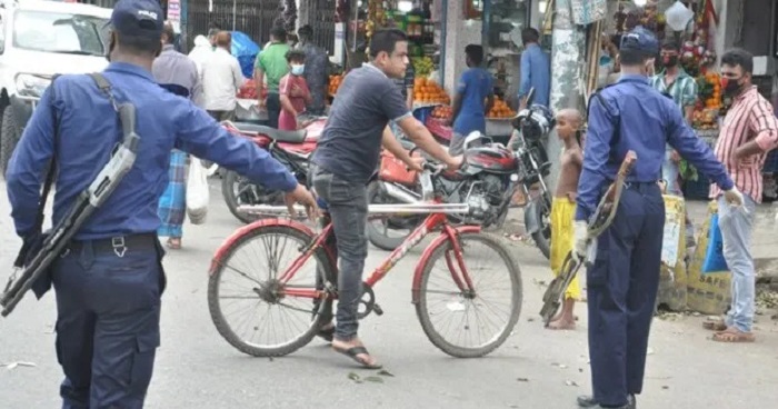 বগুড়া শহরে ভ্রাম্যমান আদালতে জরিমানা