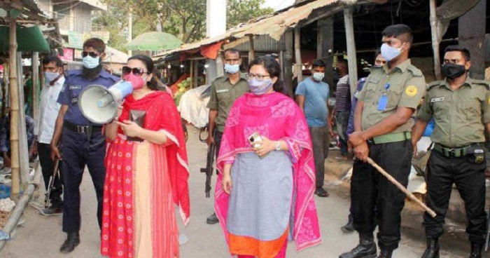 সরকারী নির্দেশ অমান্য করায় গাবতলীতে ভ্রাম্যমান আদালতের জরিমানা