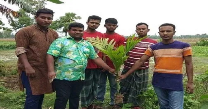 শাজাহানপুরে ছাত্রলীগে উদ্যোগে বৃক্ষ রোপন কর্মসূচি পালন