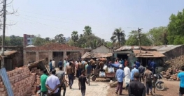 সান্তাহারে রেলওয়ে অবৈধ স্থাপনা উচ্ছেদ সান্তাহারে রেলওয়ে অবৈধ স্থাপনা উচ্ছেদ