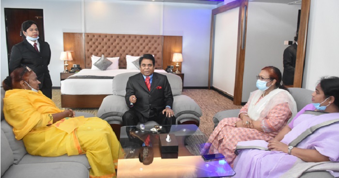 বগুড়ায় টিএমএসএস কার্যক্রম দেখলেন ড.মূসা বিন শমশের বগুড়ায় টিএমএসএস কার্যক্রম দেখলেন ড.মূসা বিন শমশের