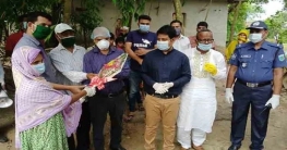 শিবগঞ্জে করোনা জয়ীর বাড়ীতে প্রধানমন্ত্রীর উপহার নিয়ে উপ: প্রশাসন শিবগঞ্জে করোনা জয়ীর বাড়ীতে প্রধানমন্ত্রীর উপহার নিয়ে উপ: প্রশাসন