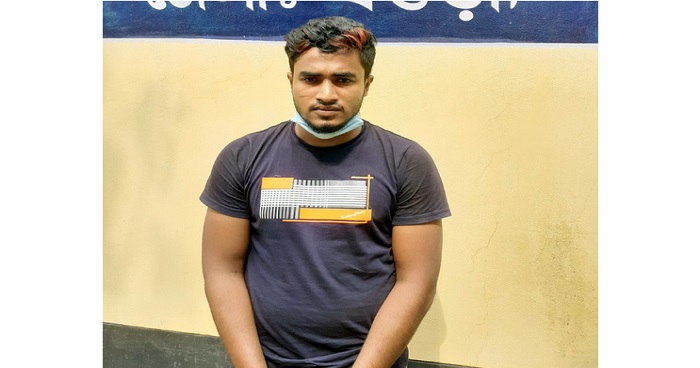 বগুড়ায় পর্নোগ্রাফি মামলায় যুবক গ্রেফতার বগুড়ায় পর্নোগ্রাফি মামলায় যুবক গ্রেফতার