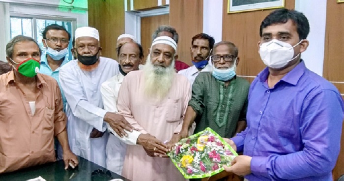 বগুড়ার ধুনটে নবাগত ইউএনও’কে মুক্তিযোদ্ধাদের শুভেচ্ছা বগুড়ার ধুনটে নবাগত ইউএনও’কে মুক্তিযোদ্ধাদের শুভেচ্ছা