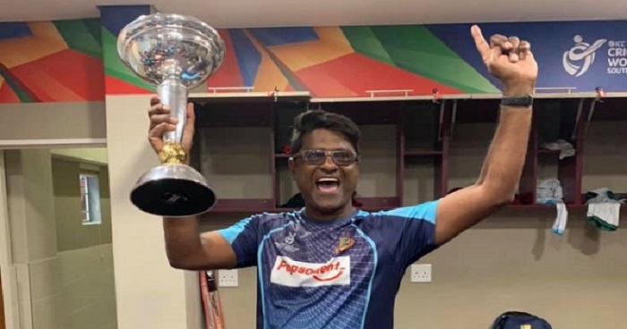 আরো তিন বছর টাইগার যুবাদের সঙ্গে থাকছেন নাভিদ আরো তিন বছর টাইগার যুবাদের সঙ্গে থাকছেন নাভিদ