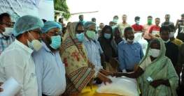 বগুড়ায় ৩‘শতাধিক বন্যার্তদের মাঝে ত্রান বিতরণ বগুড়ায় ৩‘শতাধিক বন্যার্তদের মাঝে ত্রান বিতরণ