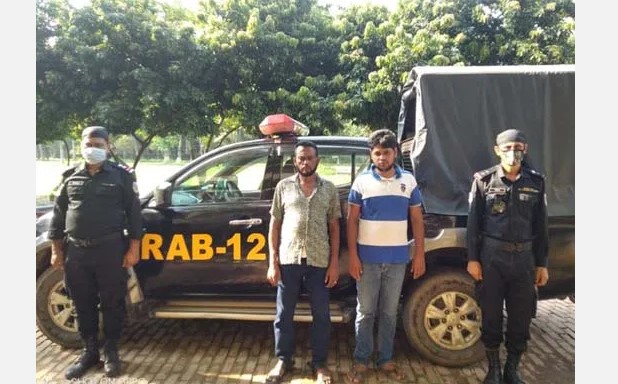 বগুড়ায় ইয়াবাসহ গ্রেফতার ২ বগুড়ায় ইয়াবাসহ গ্রেফতার ২