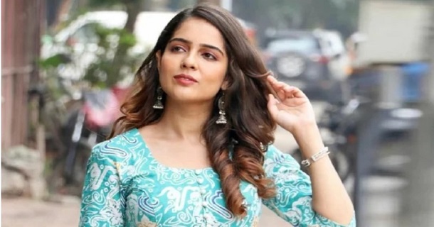 ফেসবুক ফ্রেন্ডের ছুরিকাঘাতে হাসপাতালে অভিনেত্রী ফেসবুক ফ্রেন্ডের ছুরিকাঘাতে হাসপাতালে অভিনেত্রী