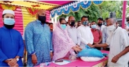 সোনাতলায় ৩টি ইউনিয়নে প্রধানমন্ত্রীর উপহার ভিজিএফ’র চাল বিতরণ সোনাতলায় ৩টি ইউনিয়নে প্রধানমন্ত্রীর উপহার ভিজিএফ’র চাল বিতরণ