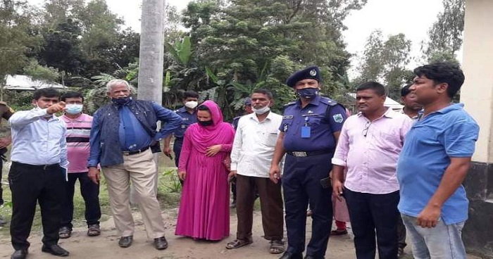 ধুনটে আশ্রয়ণ প্রকল্পের ঘর পরিদর্শন করেন এমপি হাবিবর রহমান