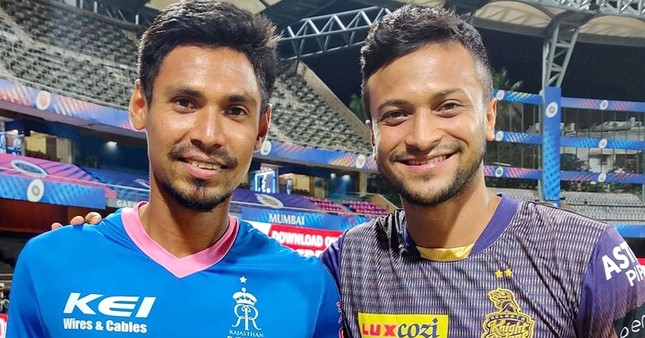 আইপিএল খেলতে দুবাইয়ে সাকিব, আটকে গেলেন মোস্তাফিজ আইপিএল খেলতে দুবাইয়ে সাকিব, আটকে গেলেন মোস্তাফিজ