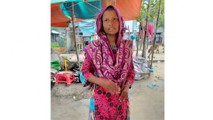 আদমদীঘিতে মানসিক ভারসাম্যহীন শিউলী স্বজনদের কাছে ফিরতে চায় আদমদীঘিতে মানসিক ভারসাম্যহীন শিউলী স্বজনদের কাছে ফিরতে চায়