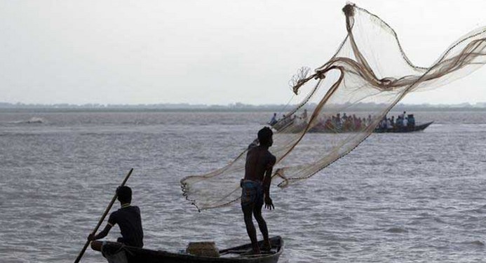 জেলে পরিবারে ১১ হাজার মেট্রিক টন চাল দেবে সরকার