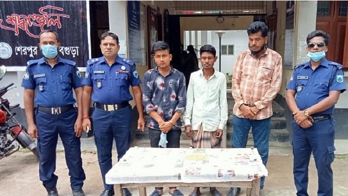 বগুড়ার শেরপুরে ১ হাজার পিচ ইয়াবাসহ গ্রেফতার ৩ বগুড়ার শেরপুরে ১ হাজার পিচ ইয়াবাসহ গ্রেফতার ৩