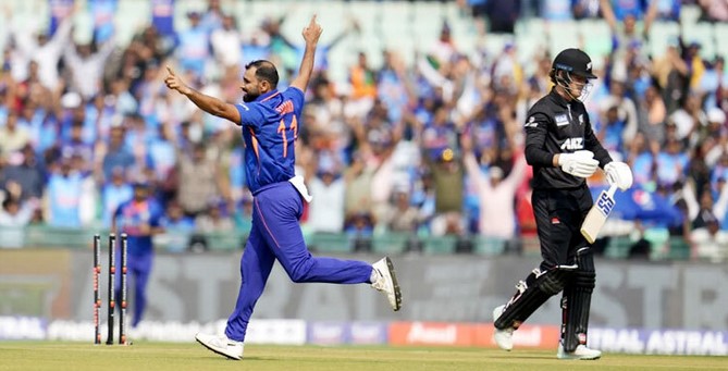 নিউজিল্যান্ডকে ১০৮ রানে গুটিয়ে ওয়ানডে সিরিজ জয় ভারতের নিউজিল্যান্ডকে ১০৮ রানে গুটিয়ে ওয়ানডে সিরিজ জয় ভারতের