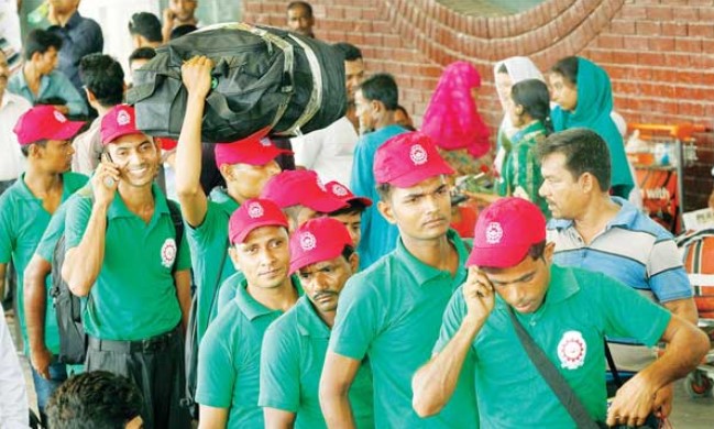 ৪ মাসে সোয়া ৪ লাখ ॥ জনশক্তি রফতানিতে রেকর্ড