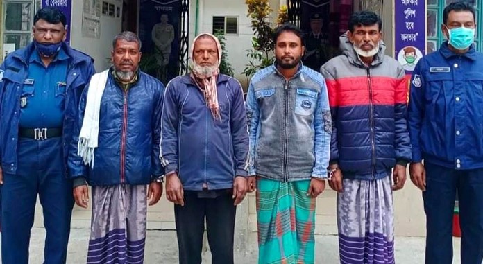 বগুড়ায় চার জুয়াড়ি গ্রেপ্তার বগুড়ায় চার জুয়াড়ি গ্রেপ্তার