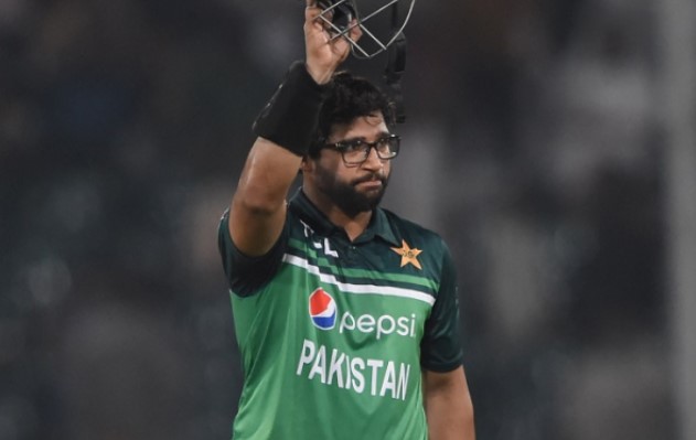 লাইভ অনুষ্ঠানে ইমামকে বিয়ের প্রস্তাব তরুণীর লাইভ অনুষ্ঠানে ইমামকে বিয়ের প্রস্তাব তরুণীর