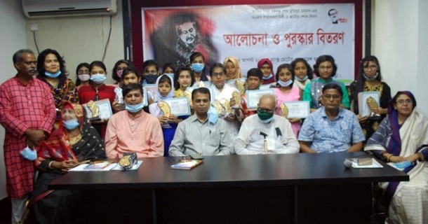 বগুড়া শিশু নাট্যদলের নির্বাহী কমিটির পরিচিতি সভা বগুড়া শিশু নাট্যদলের নির্বাহী কমিটির পরিচিতি সভা