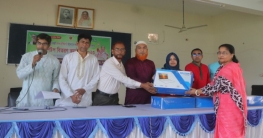শাজাহানপুরে ৫০টি প্রাথমিক বিদ্যালয়ে ল্যাপটপ বিতরণ
