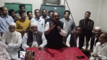 শেরপুরে সাংবাদিকদের সঙ্গে মতবিনিময় করেন মজনু