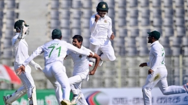 লিডে চোখ রেখে প্রথম দিন শেষ বাংলাদেশের