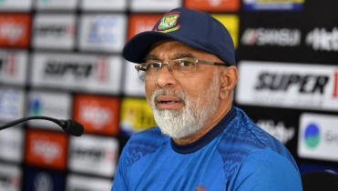 নাসুমকে চড় মারা প্রসঙ্গে মুখ খুললেন হাথুরু