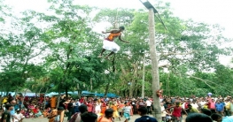 দুপচাঁচিয়ায় চড়ক খেলা অনুষ্ঠিত