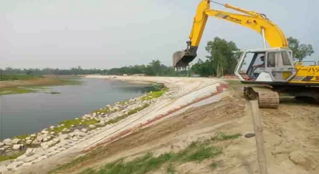 সারিয়াকান্দিতে বাঙালি নদী তীর সংরক্ষণের কাজ এগিয়ে চলেছে