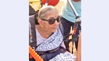 ৯৭ বছর বয়সে ওড়ার চেষ্টা, চমকে দিলেন বৃদ্ধা
