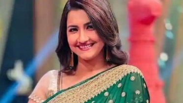 শরীর যতদিন আছে, ততদিন কাজও আছে: রচনা