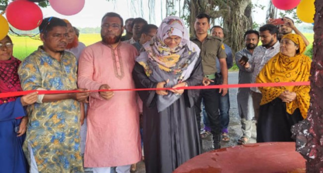 কাহালুতে কৃষক-কৃষাণীদের জন্য বিশ্রামাগারের উদ্বোধন কাহালুতে কৃষক-কৃষাণীদের জন্য বিশ্রামাগারের উদ্বোধন