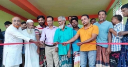 নন্দীগ্রামে ওমরপুর বাস স্টপেজে যাত্রী ছাউনি উদ্বোধন করলেন মেয়র