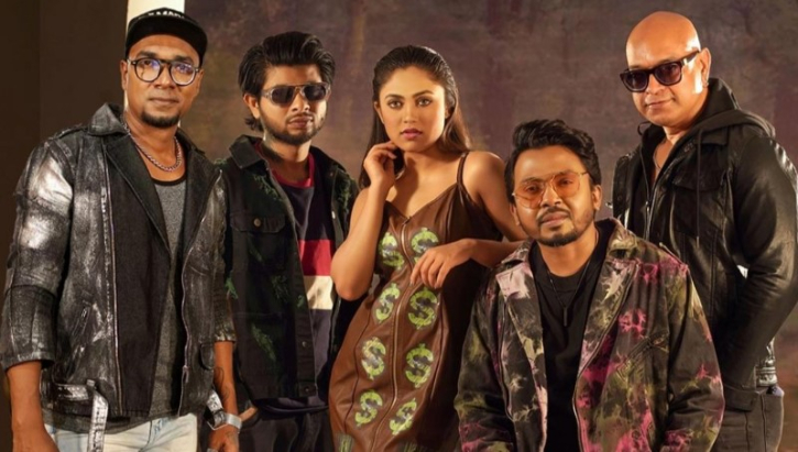 গানের নাম ‘টাকা দ্য পা পা পা’! (ভিডিও) গানের নাম ‘টাকা দ্য পা পা পা’! (ভিডিও)