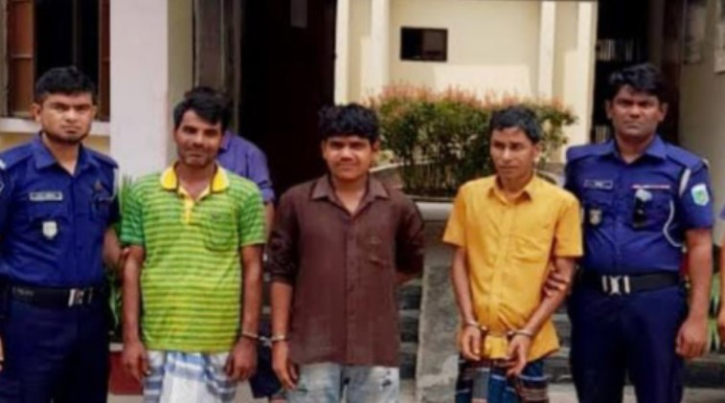 সারিয়াকান্দিতে পুলিশের অভিযানে মাদক ব্যবসায়ীসহ ৩ জন গ্রেফতার সারিয়াকান্দিতে পুলিশের অভিযানে মাদক ব্যবসায়ীসহ ৩ জন গ্রেফতার