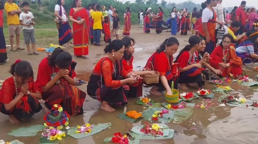 বৈসাবি উৎসবের আমেজে ভাসছে ৩ পার্বত্য জেলা