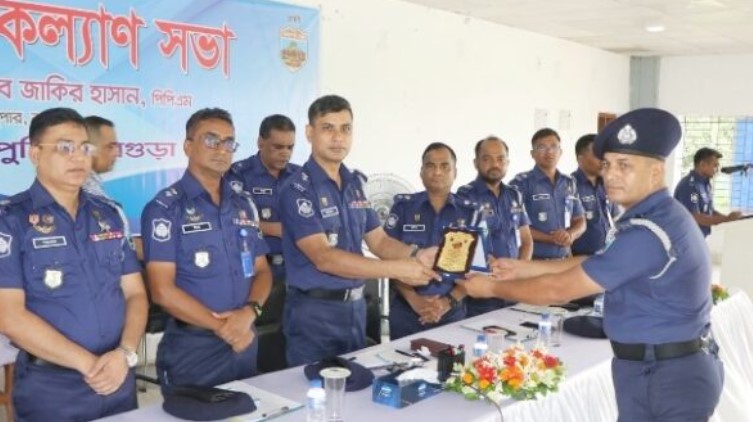 আবারো শ্রেষ্ঠ এসআই হলেন গাবতলী মডেল থানার আব্দুল কুদ্দুস 