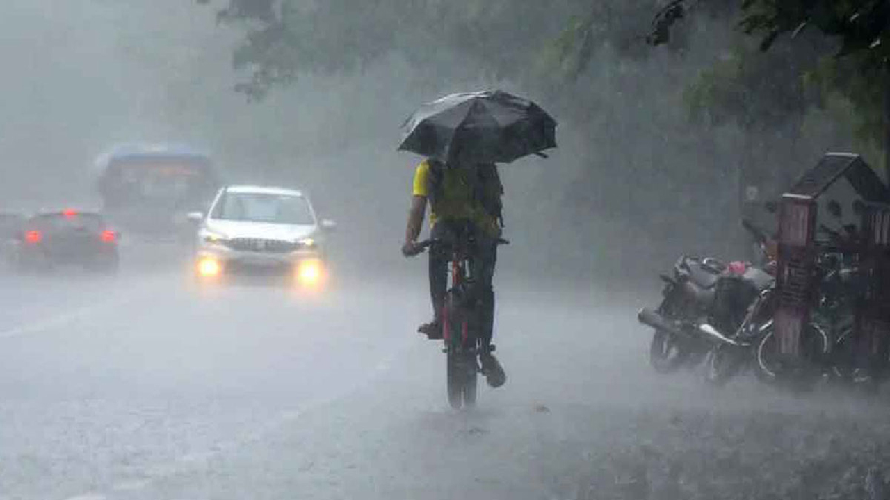 তিন বিভাগে ভারী বৃষ্টির আভাস