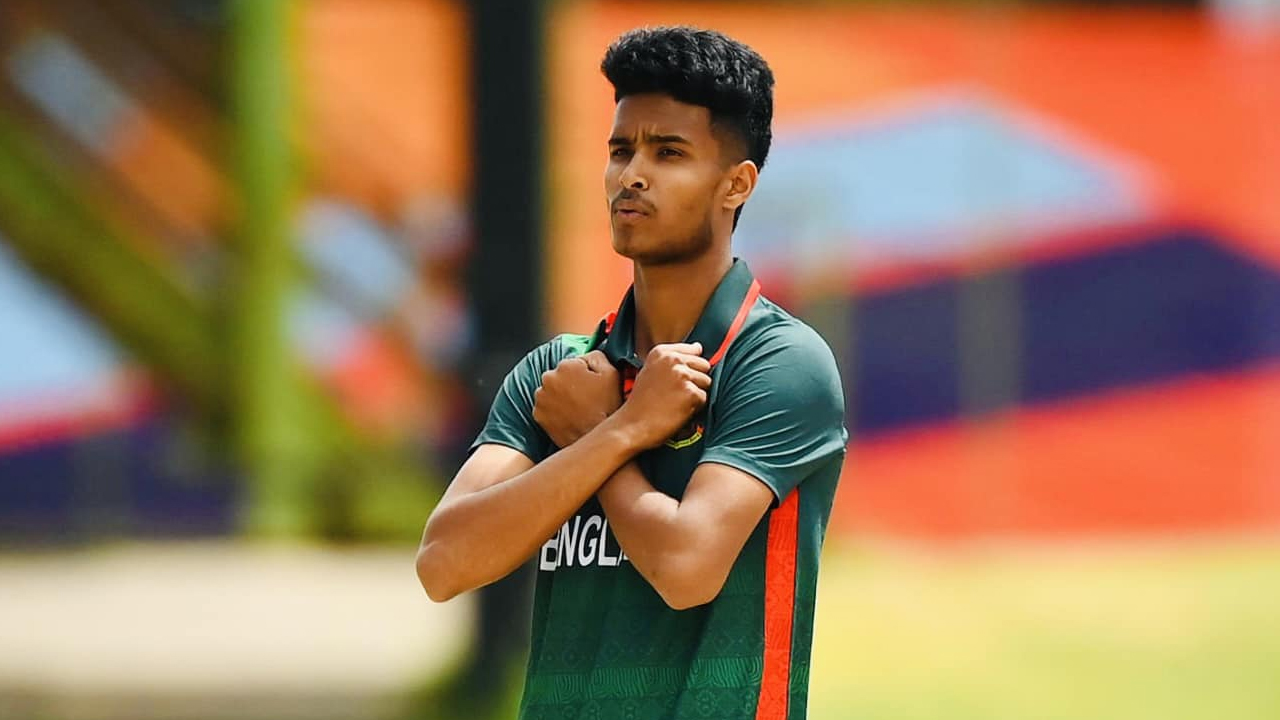 হারিয়ে যাওয়া বর্ষণ ফিরছেন এনসিএল টি-টোয়েন্টি দিয়ে হারিয়ে যাওয়া বর্ষণ ফিরছেন এনসিএল টি-টোয়েন্টি দিয়ে