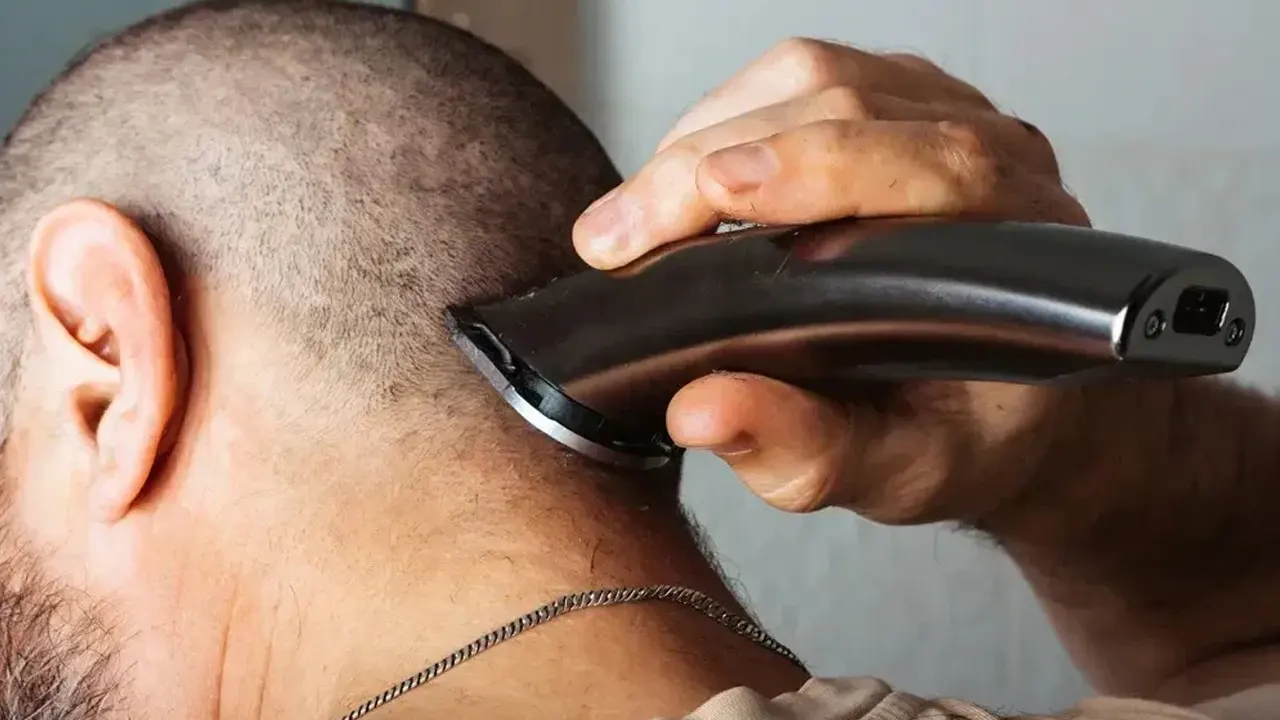 ন্যাড়া হলে কি চুল ঘন হয়, জানুন গবেষণা কী বলছে