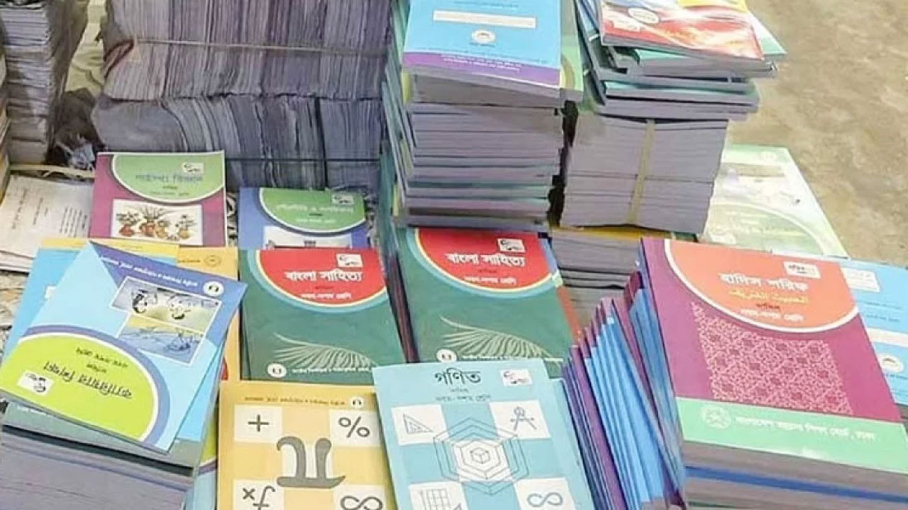 বই ছাপার কাজ যাচ্ছে বিদেশিদের হাতে